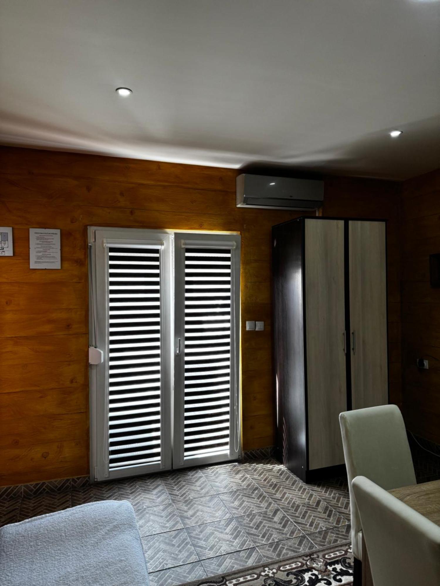 Apartments Vila Brzi & Beka Šabac Exteriör bild